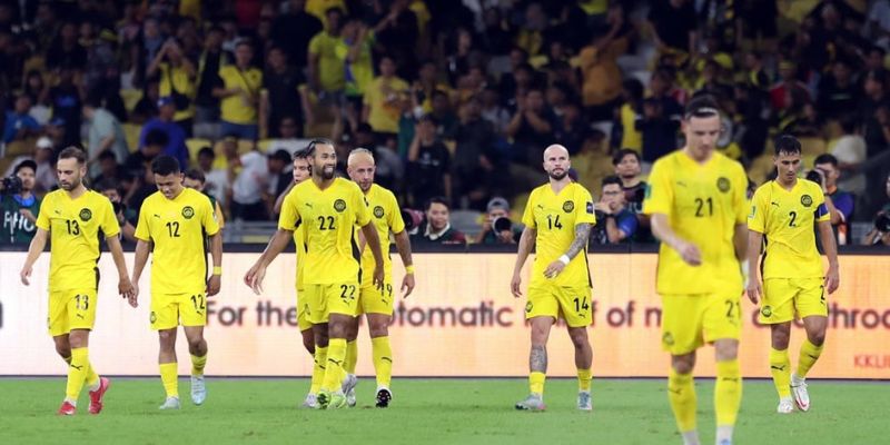 Chiến lược phát triển kỹ năng cá nhân và đội hình